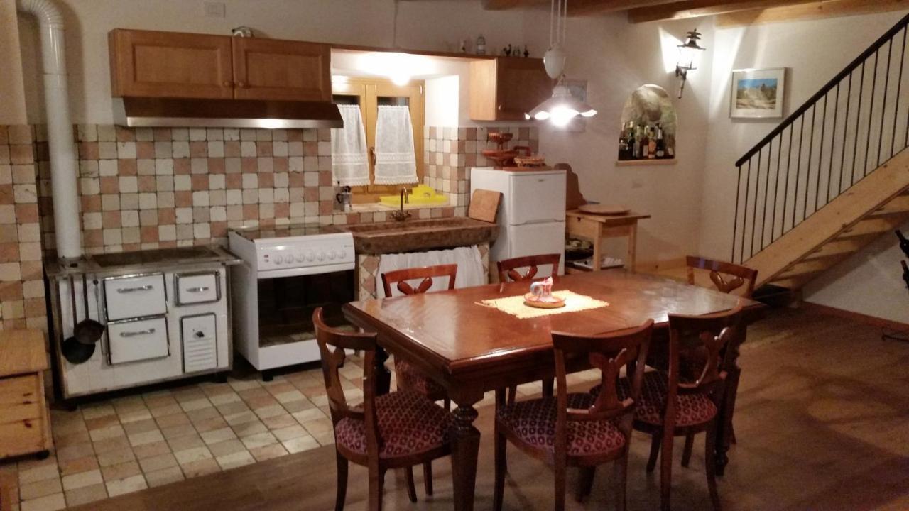 מולינה די לדרו Chalet La Nos חדר תמונה
